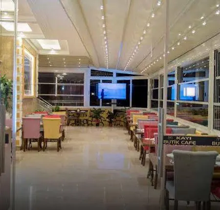 Hotel Kayi 3*